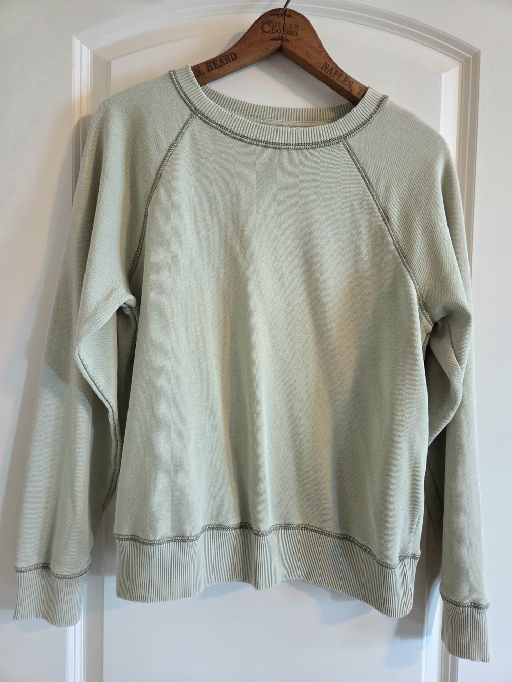 American Eagle Sage Green Raglan Crewneck Sweatshirt XS Style 1977